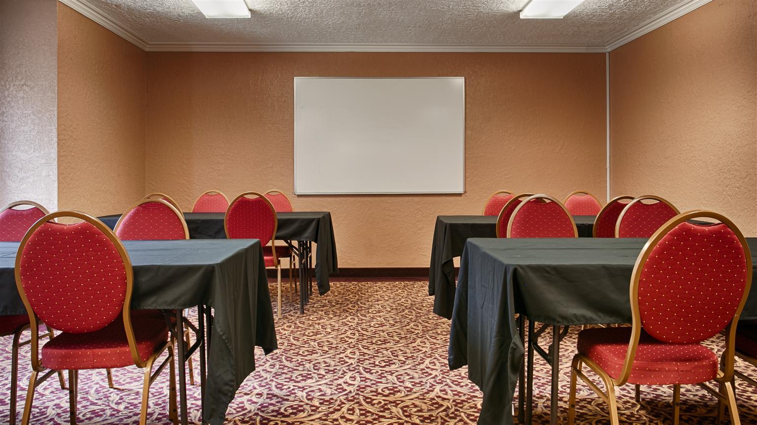 Best Western Airport Albuquerque Innsuites Hotel & Suites Exterior photo