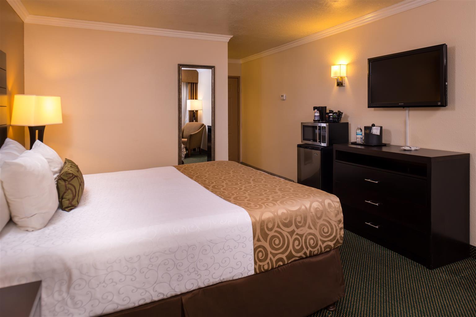 Best Western Airport Albuquerque Innsuites Hotel & Suites Exterior photo